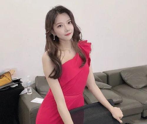 熟女国产手机在线视频,国产手机在线视频中的时尚风采  第2张